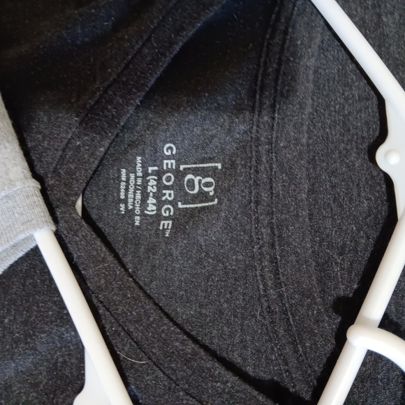 lot of 4 large t-shirts (2 graphic) - Picture 4 of 7